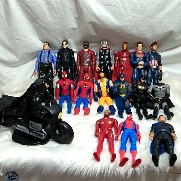 Marvel Other - BUNDLE 2: Marvel DC Comics 18 Action Figures & 1 Bike Large Bundle Couple Flaws